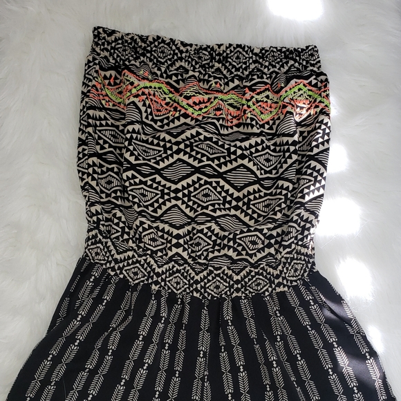 Shorts Romper Size Large - Picture 2 of 3